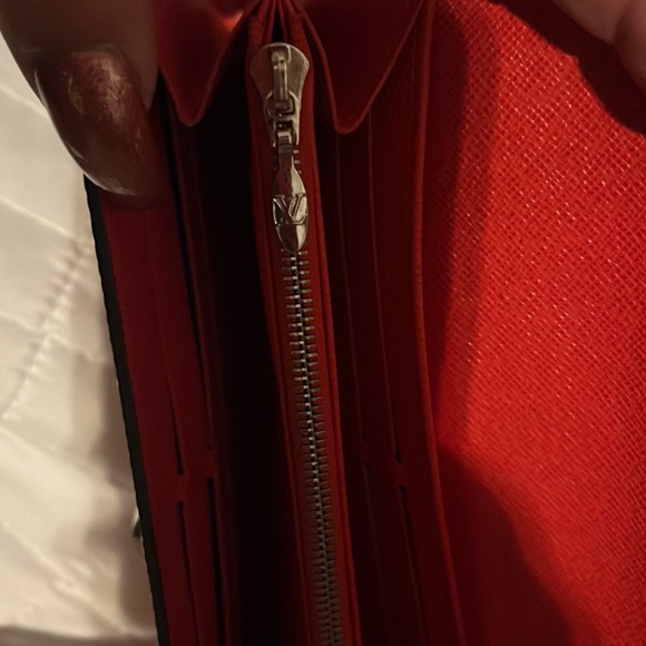 RARE authentic Louis Vuitton red epi leather twist lock  long wallet - Picture 9 of 13